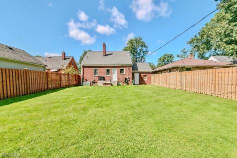 1279 Sunset Road Mayfield Heights OH 44124