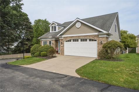 21 Bristol Lane Rocky River OH 44116