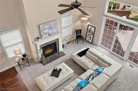21 Bristol Lane Rocky River OH 44116