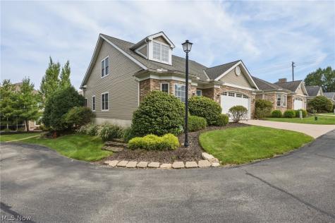 21 Bristol Lane Rocky River OH 44116