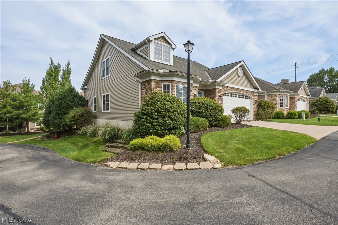 21 Bristol Lane Rocky River OH 44116