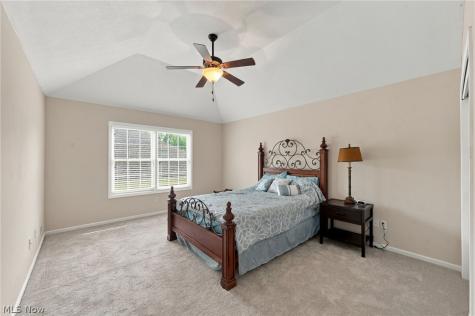 21 Bristol Lane Rocky River OH 44116