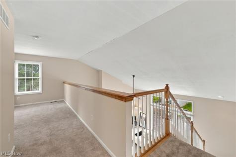 21 Bristol Lane Rocky River OH 44116