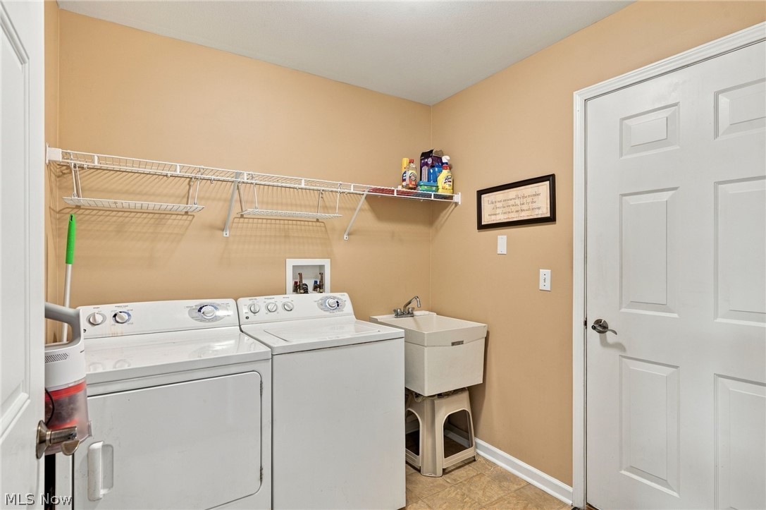 21 Bristol Lane Rocky River OH 44116