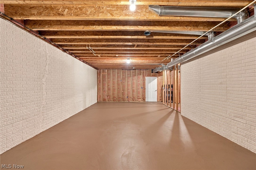 21 Bristol Lane Rocky River OH 44116