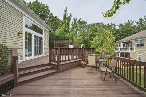 21 Bristol Lane Rocky River OH 44116