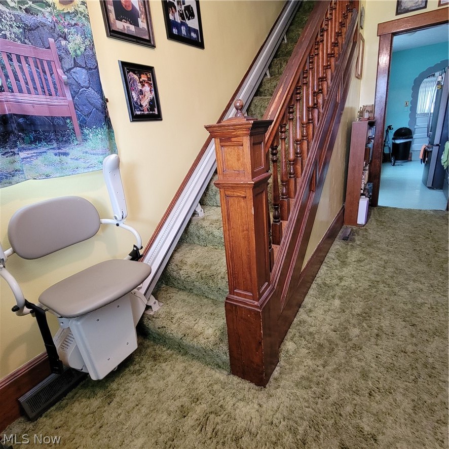 349 W Maple Street Hartville OH 44632