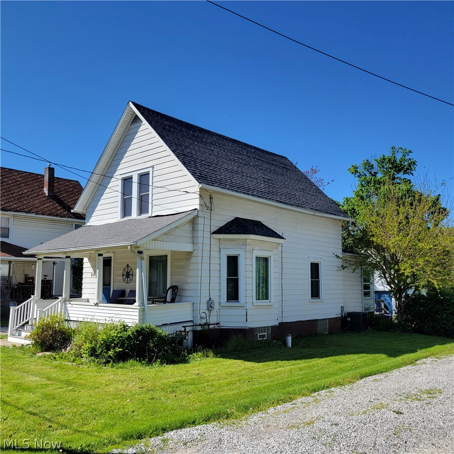 349 W Maple Street Hartville OH 44632