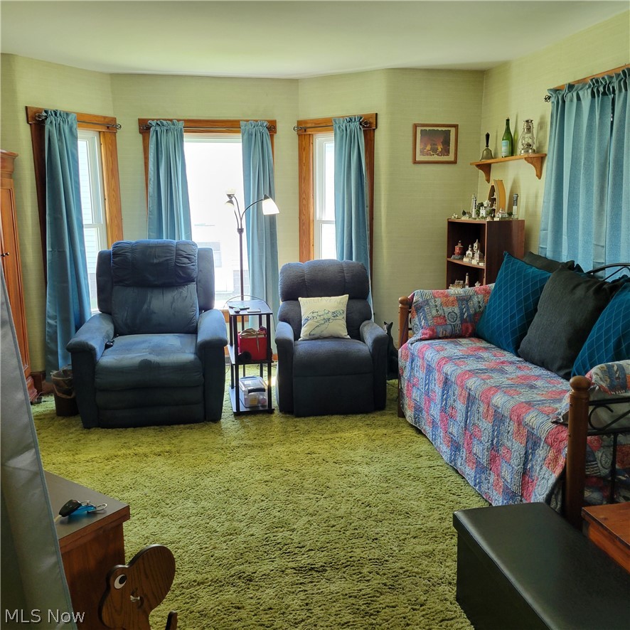 349 W Maple Street Hartville OH 44632