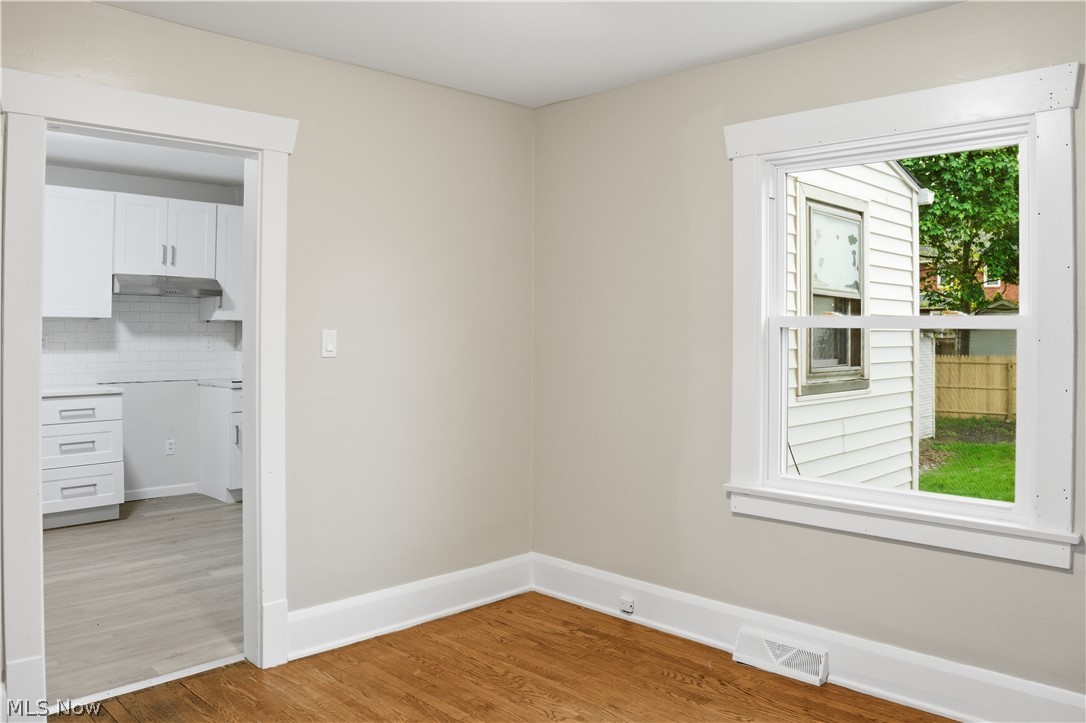 52 W Heights Avenue Youngstown OH 44509