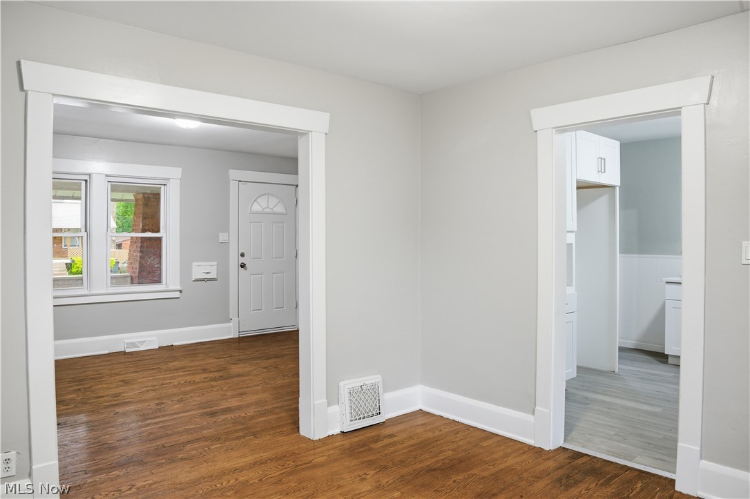 52 W Heights Avenue Youngstown OH 44509
