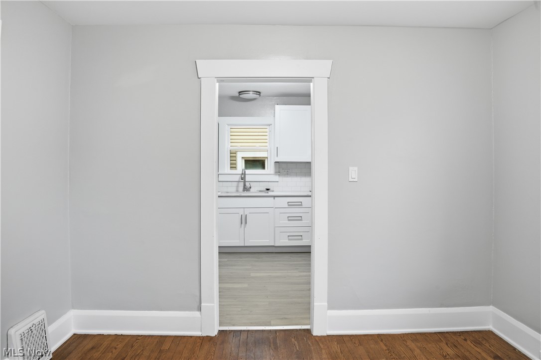 52 W Heights Avenue Youngstown OH 44509