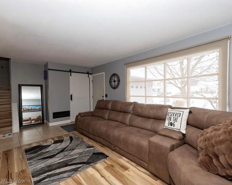 110 Edgefield Drive Elyria OH 44035