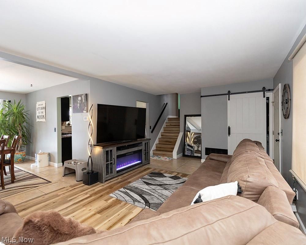 110 Edgefield Drive Elyria OH 44035