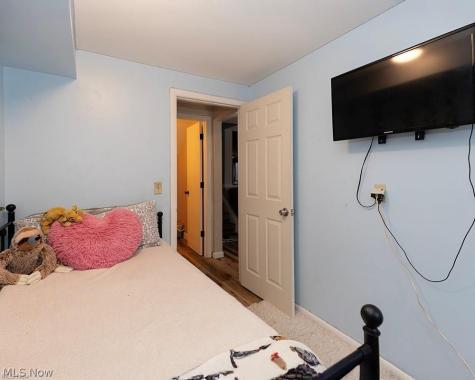 110 Edgefield Drive Elyria OH 44035