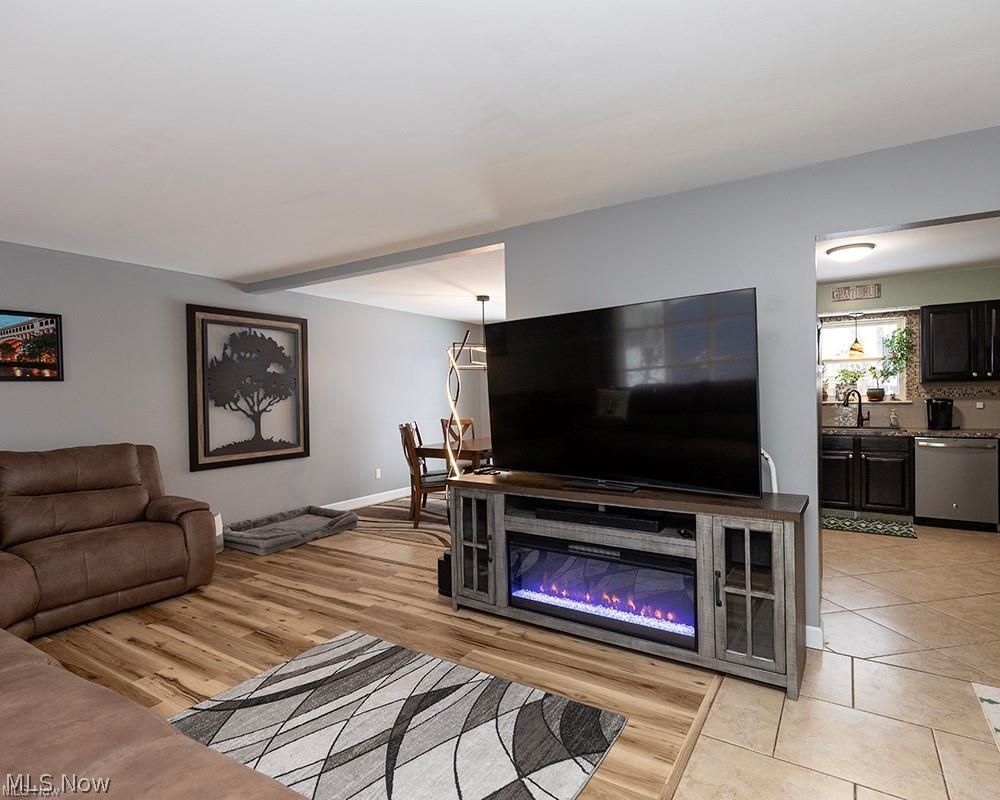 110 Edgefield Drive Elyria OH 44035