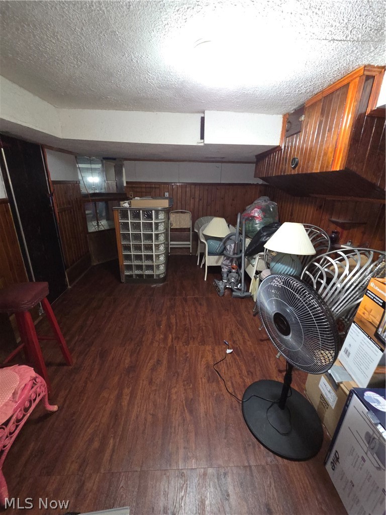 16305 Eldamere Avenue Cleveland OH 44128