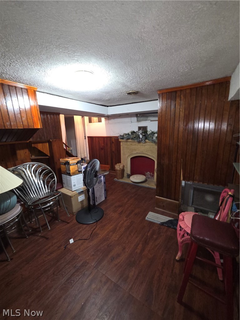 16305 Eldamere Avenue Cleveland OH 44128