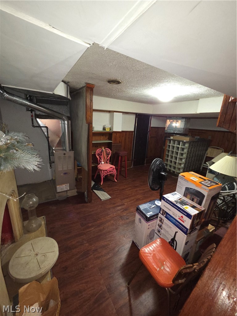16305 Eldamere Avenue Cleveland OH 44128