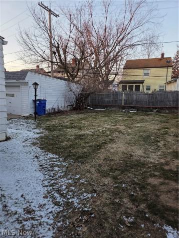 16305 Eldamere Avenue Cleveland OH 44128