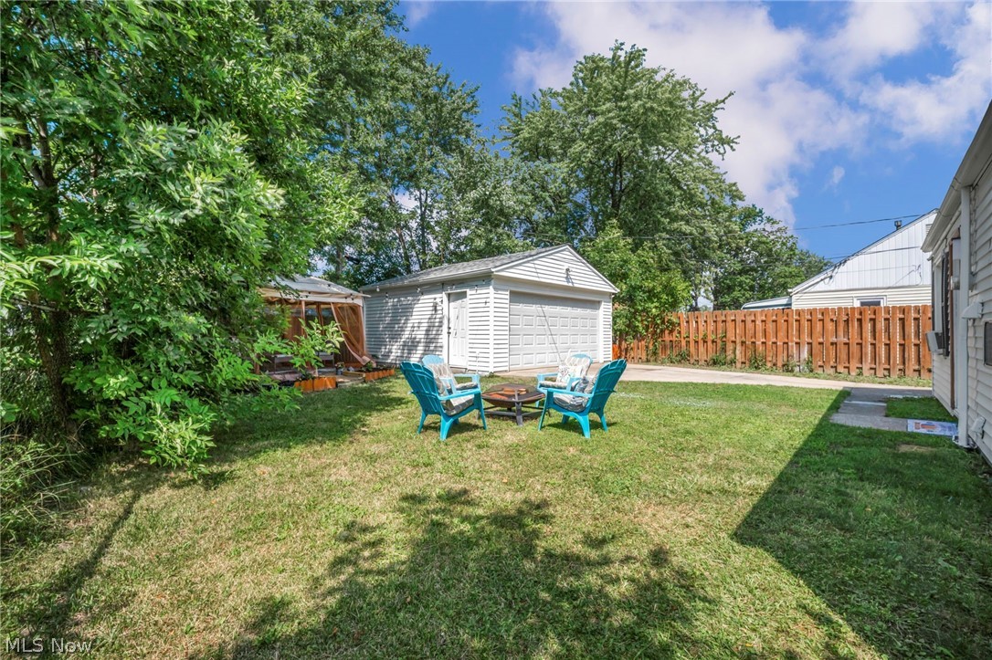 15742 Leigh Ellen Avenue Cleveland OH 44135
