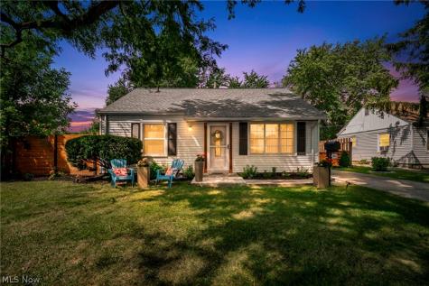 15742 Leigh Ellen Avenue Cleveland OH 44135