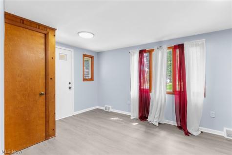 3924 Elmwood Avenue Youngstown OH 44515