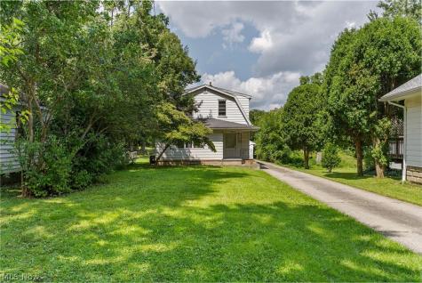 3924 Elmwood Avenue Youngstown OH 44515
