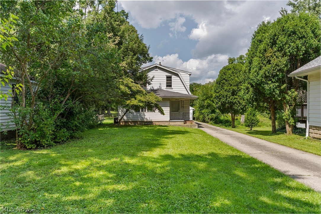 3924 Elmwood Avenue Youngstown OH 44515