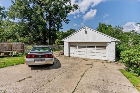 3924 Elmwood Avenue Youngstown OH 44515