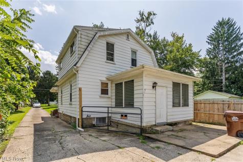 3924 Elmwood Avenue Youngstown OH 44515