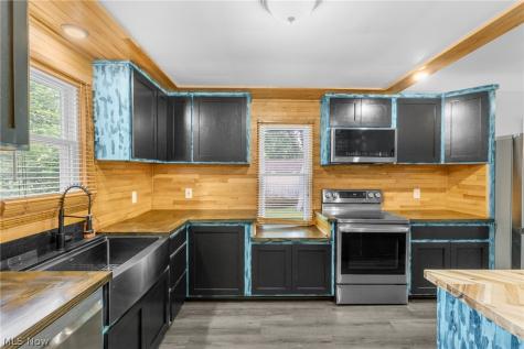 3924 Elmwood Avenue Youngstown OH 44515