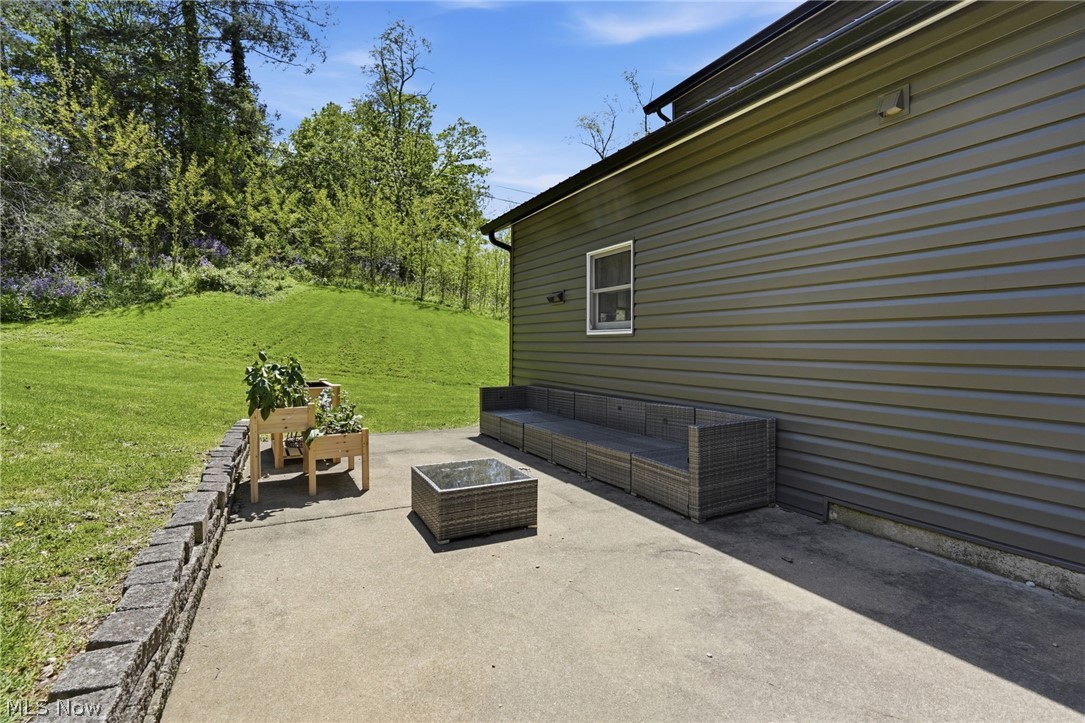 437 N 8th Street Mcconnelsville OH 43756