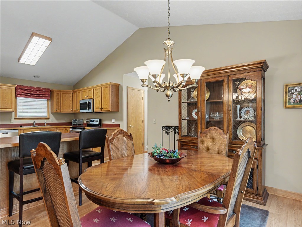 3671 White Oak Drive Norton OH 44203