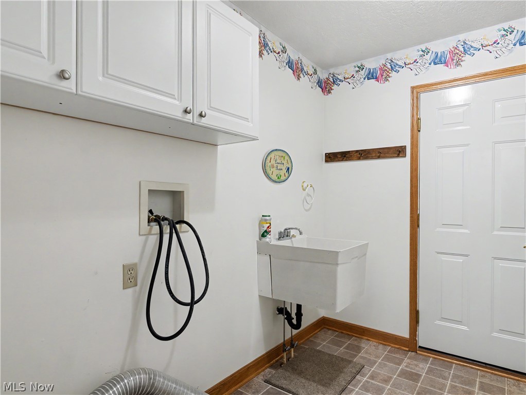 3671 White Oak Drive Norton OH 44203