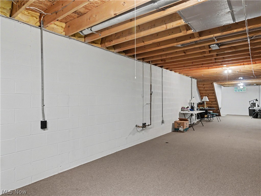 3671 White Oak Drive Norton OH 44203
