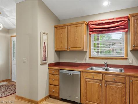 3671 White Oak Drive Norton OH 44203