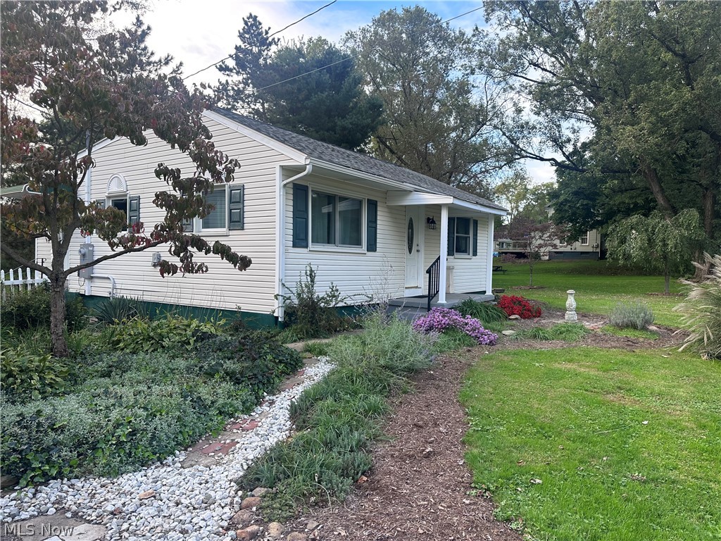 4131 Alabama Avenue NW North Lawrence OH 44666