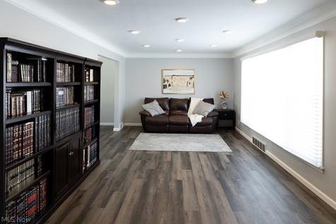 3748 Shannon Road Cleveland Heights OH 44118