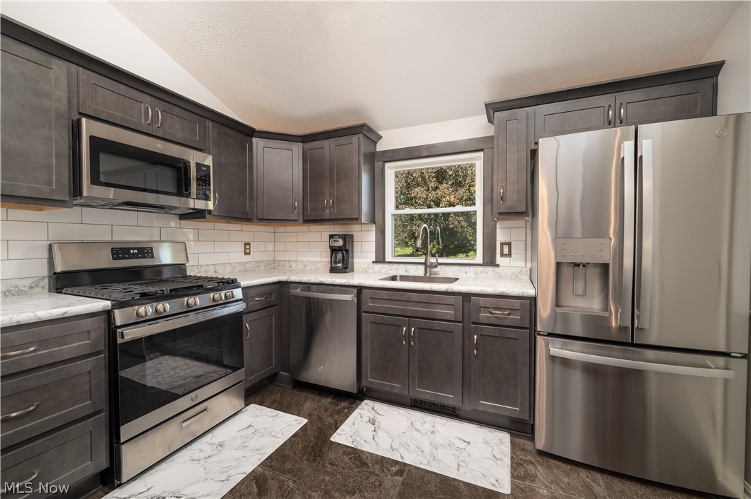 3411 Dunmore Avenue NW Canton OH 44708