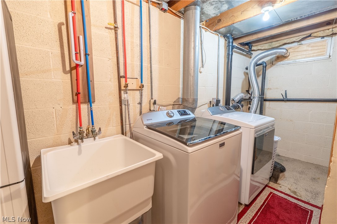 3411 Dunmore Avenue NW Canton OH 44708