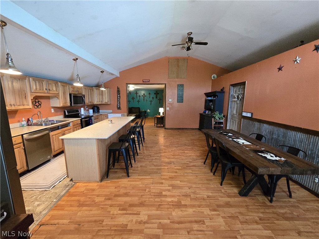 8725 State Route 7 Williamsfield OH 44093
