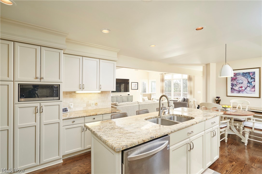 483 Beaverbrook Drive Bath OH 44333