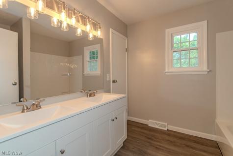 7268 Grant Street Mentor OH 44060