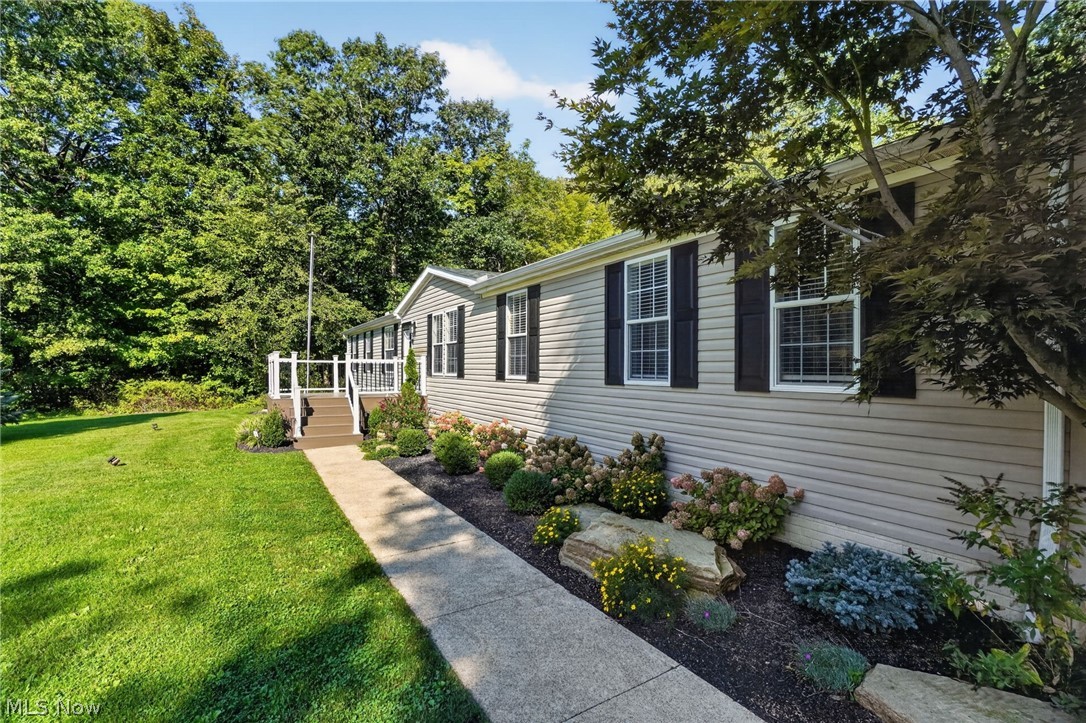 5249 New London Road Geneva OH 44041