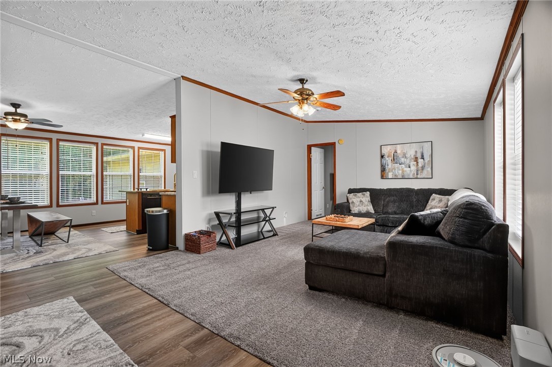 5249 New London Road Geneva OH 44041