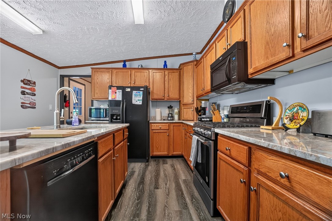 5249 New London Road Geneva OH 44041