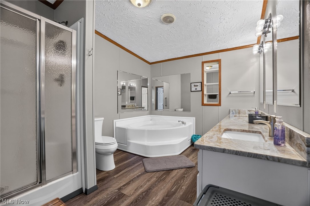 5249 New London Road Geneva OH 44041