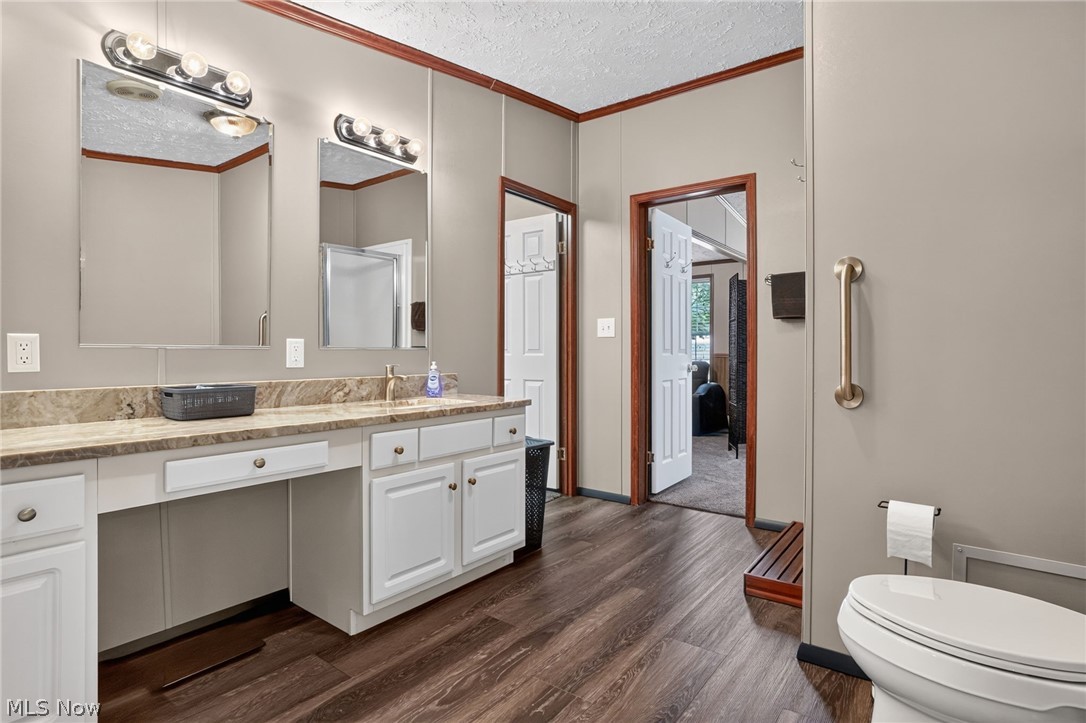 5249 New London Road Geneva OH 44041