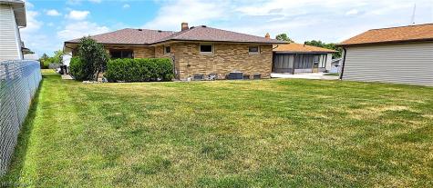 5911 Ralston Drive Parma OH 44129